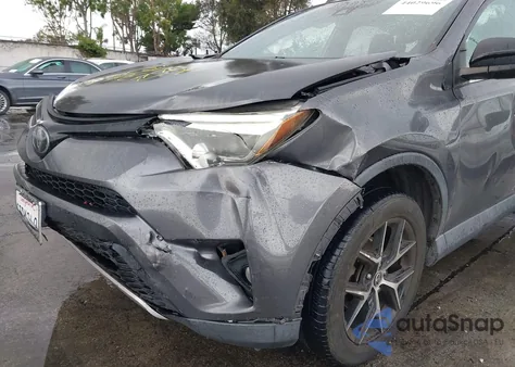 2017 Toyota Rav4 Se z USA, uszkodzony, nr VIN 2T3NFREV2HW391480